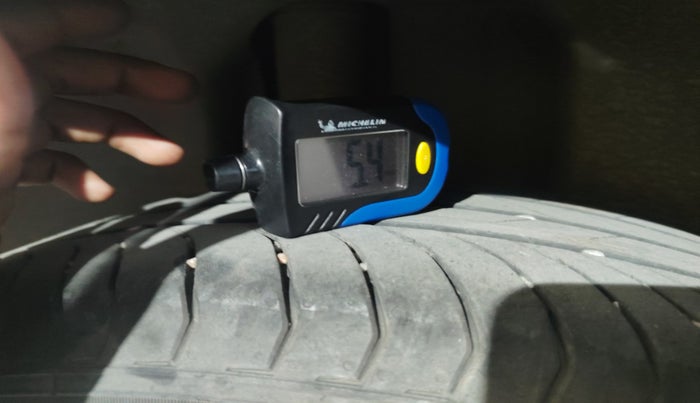 2022 Volkswagen TAIGUN TOPLINE 1.0 TSI AT, Petrol, Automatic, 46,231 km, tyre