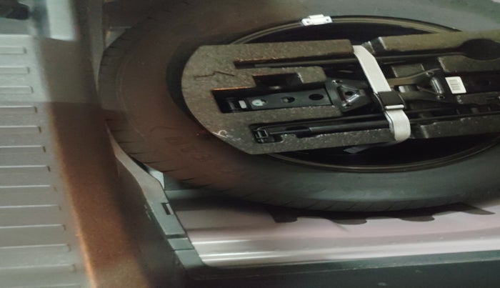 2022 Volkswagen TAIGUN TOPLINE 1.0 TSI AT, Petrol, Automatic, 46,231 km, tyre