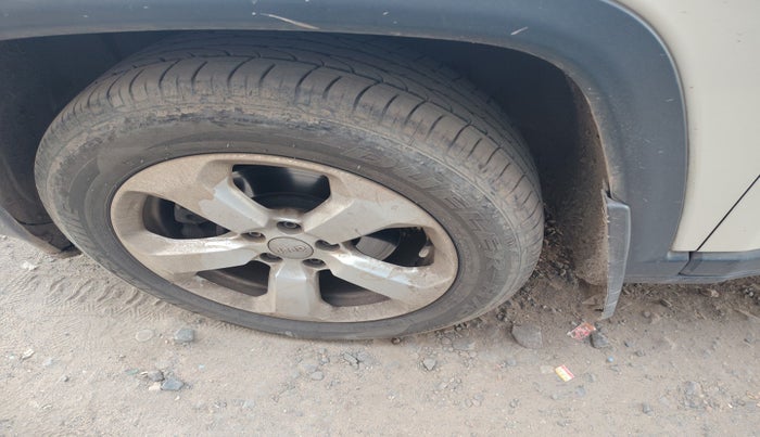 2018 Jeep Compass LONGITUDE 2.0 DIESEL, Diesel, Manual, 1,59,092 km, tyre