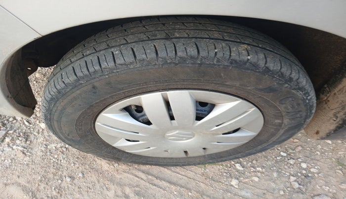 2022 Maruti Alto VXI, Petrol, Manual, 14,423 km, tyre