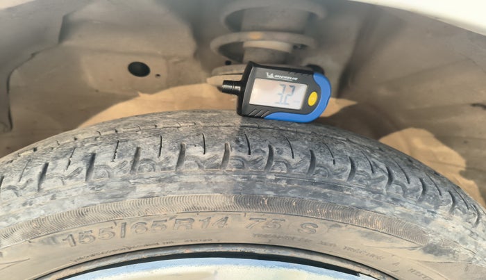 2017 Maruti Wagon R 1.0 VXI, Petrol, Manual, 1,02,856 km, tyre