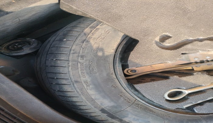 2021 Honda WR-V 1.5L I-DTEC SV MT, Diesel, Manual, 98,825 km, tyre