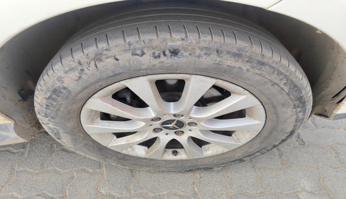 2014 Mercedes Benz Ml Class 250 CDI, Diesel, Automatic, 1,94,426 km, tyre