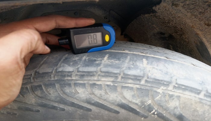 2019 Mahindra TUV300 T6 PLUS, Diesel, Manual, 1,84,601 km, tyre