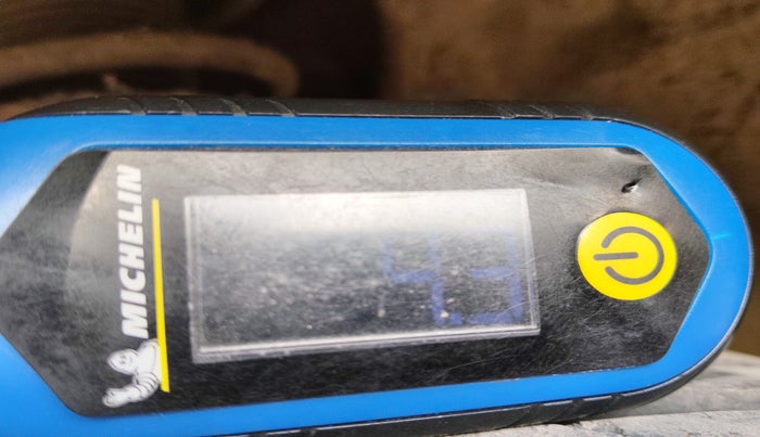 2023 Volkswagen VIRTUS HIGHLINE TSI 1.0 MT, Petrol, Manual, 30,551 km, tyre