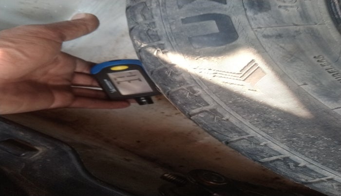 2019 Maruti Dzire VXI, Petrol, Manual, 72,485 km, tyre