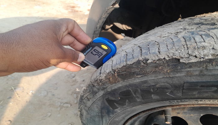 2014 Chevrolet Enjoy 1.4 LS 8 STR, Petrol, Manual, 82,240 km, tyre