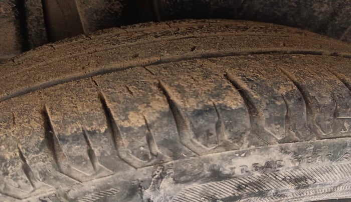 2024 Maruti Ertiga ZXI (O) CNG, Petrol, Manual, 39,866 km, tyre