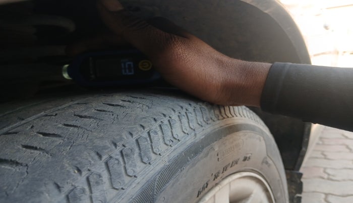 2011 Renault Fluence 2.0 E4 AT, Petrol, Automatic, 67,653 km, tyre