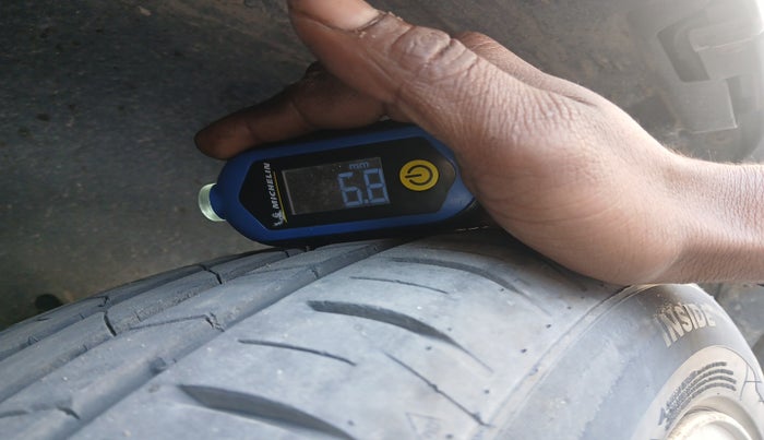 2011 Renault Fluence 2.0 E4 AT, Petrol, Automatic, 67,653 km, tyre