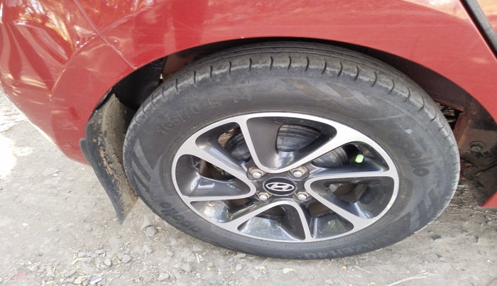 2017 Hyundai Grand i10 ASTA 1.2 KAPPA VTVT, Petrol, Manual, 76,582 km, tyre