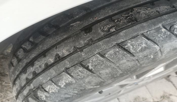 2023 Hyundai Verna SX (O) 1.5 MPI MT, Petrol, Manual, 42,677 km, tyre