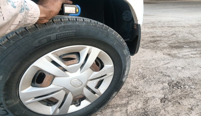 2018 Datsun Redi Go T (O), Petrol, Manual, 1,60,086 km, tyre