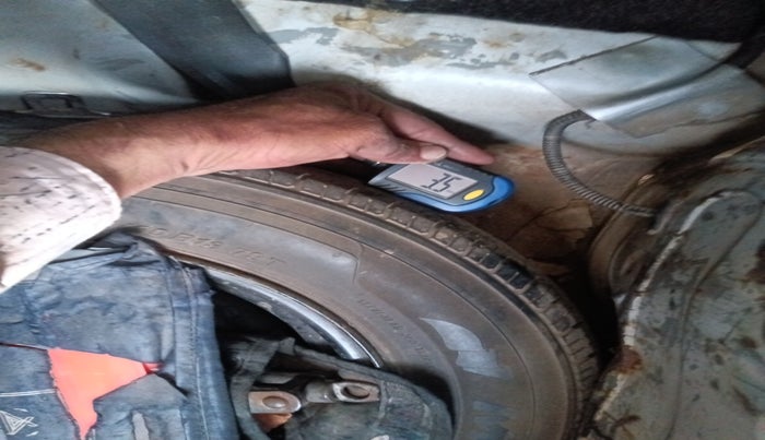 2018 Datsun Redi Go T (O), Petrol, Manual, 1,60,086 km, tyre