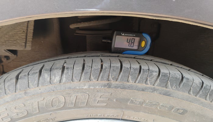 2017 Tata Tiago XZA PETROL, Petrol, Automatic, 85,031 km, tyre