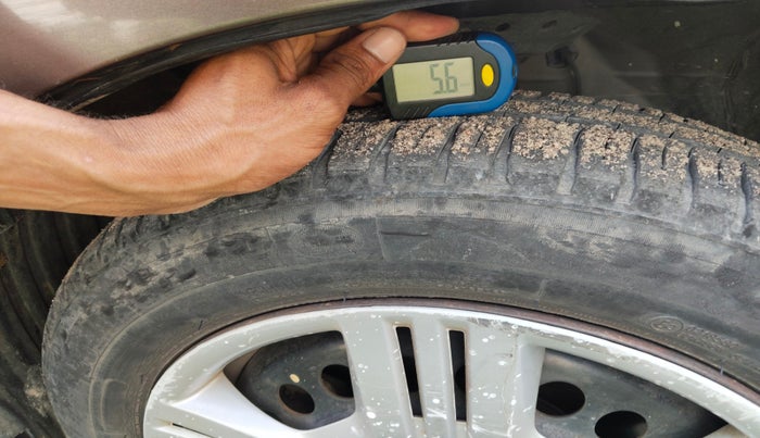 2010 Honda City 1.5L I-VTEC S MT, Petrol, Manual, 1,20,290 km, tyre