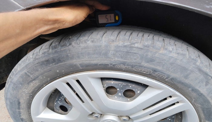 2010 Honda City 1.5L I-VTEC S MT, Petrol, Manual, 1,20,290 km, tyre