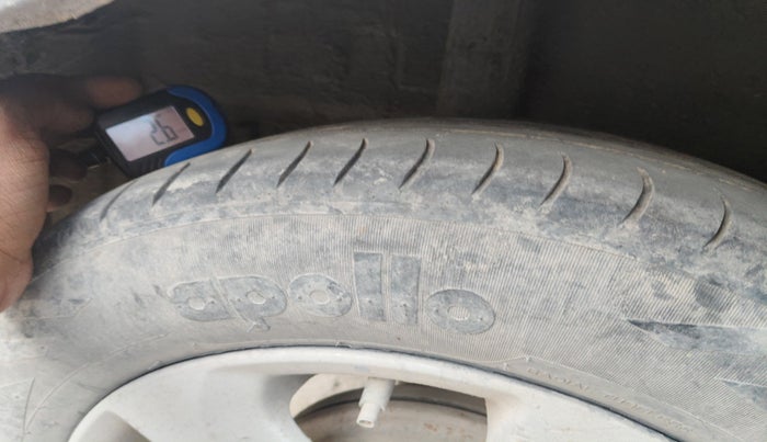 2015 Maruti Celerio ZXI, Petrol, Manual, 2,61,568 km, tyre