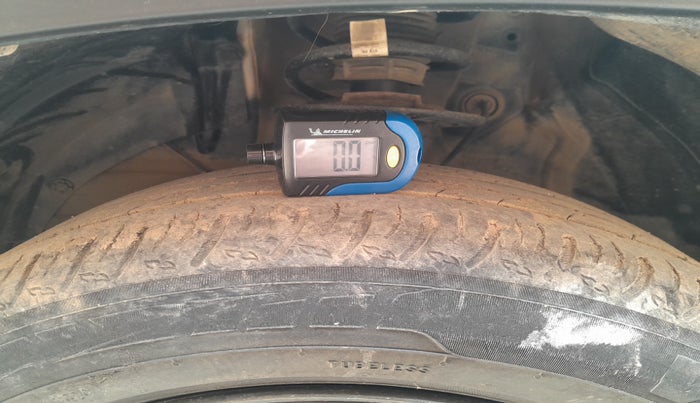 2024 Maruti FRONX DELTA CNG 1.2 MT, Petrol, Manual, 37,960 km, tyre