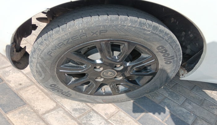 2021 Tata Tiago XT PETROL, Petrol, Manual, 45,001 km, tyre