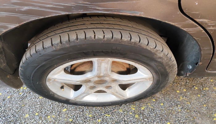 2012 Maruti Ertiga ZDI, Diesel, Manual, 1,53,434 km, tyre