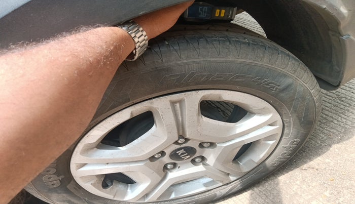 2021 KIA SONET HTX 1.0 IMT, Petrol, Manual, 47,411 km, tyre