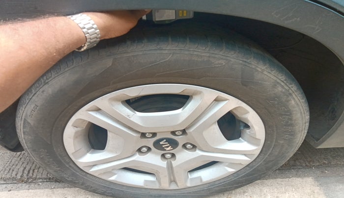 2021 KIA SONET HTX 1.0 IMT, Petrol, Manual, 47,411 km, tyre