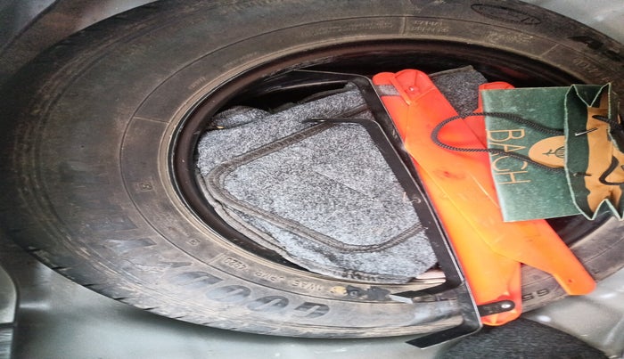 2021 KIA SONET HTX 1.0 IMT, Petrol, Manual, 47,411 km, tyre