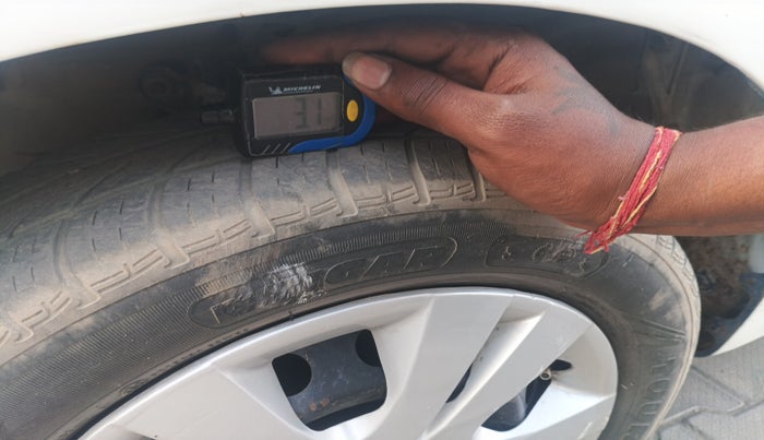 2016 Honda Amaze 1.2L I-VTEC S, Petrol, Manual, 96,989 km, tyre