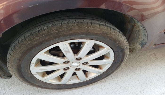 2011 Maruti SX4 ZXI, Petrol, Manual, 1,12,515 km, tyre