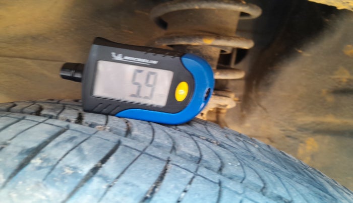 2014 Maruti Alto 800 LXI CNG, Petrol, Manual, 87,314 km, tyre