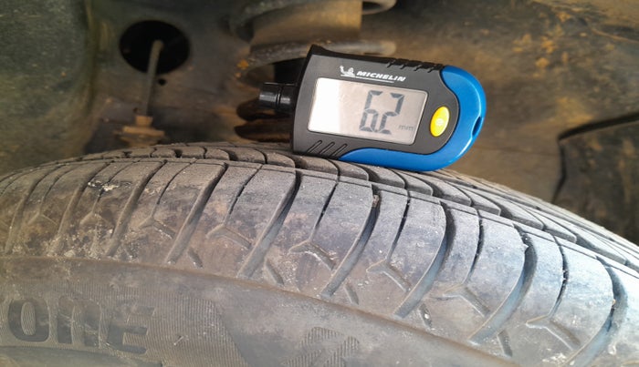 2014 Maruti Alto 800 LXI CNG, Petrol, Manual, 87,314 km, tyre