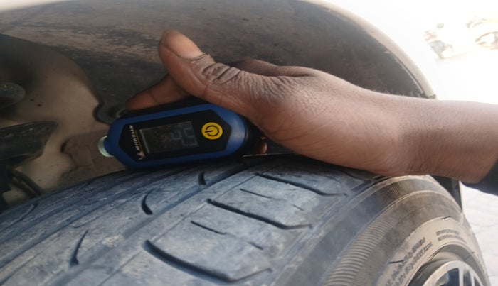 2019 Hyundai Elite i20 MAGNA PLUS 1.4 CRDI, Diesel, Manual, 1,46,280 km, tyre