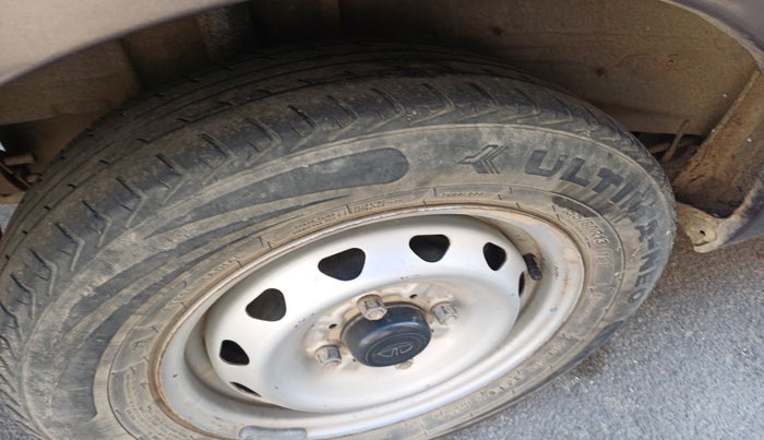 2018 Tata Tiago XE PETROL, Petrol, Manual, 49,022 km, tyre