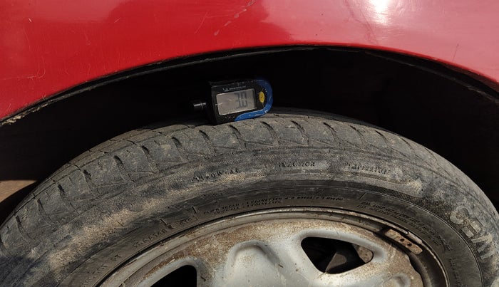 2011 Chevrolet Beat LT DIESEL, Diesel, Manual, 1,79,469 km, tyre