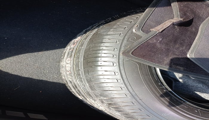 2024 Hyundai NEW I20 ASTA (O) 1.2 MT, Petrol, Manual, 21,250 km, tyre