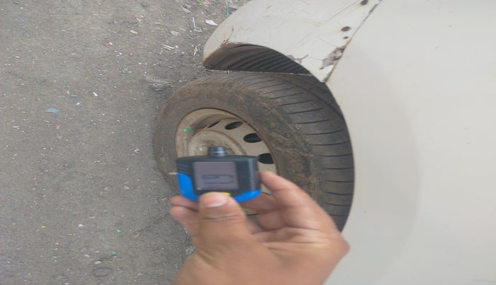 2012 Hyundai Eon D-LITE+, Petrol, Manual, 1,03,063 km, tyre