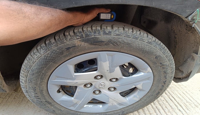 2022 Hyundai VENUE S 1.2, Petrol, Manual, 76,807 km, tyre