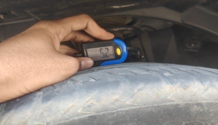 2018 Jeep Compass LIMITED PLUS DIESEL 4X4, Diesel, Manual, 1,14,803 km, tyre