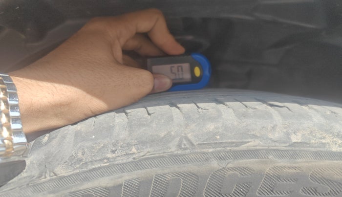 2018 Jeep Compass LIMITED PLUS DIESEL 4X4, Diesel, Manual, 1,14,803 km, tyre