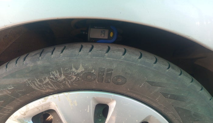 2011 Hyundai i10 MAGNA 1.2, Petrol, Manual, 1,41,487 km, tyre