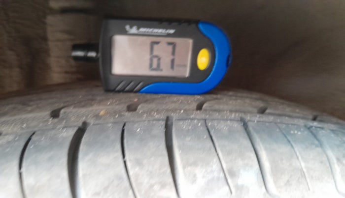 2017 Nissan Sunny XL, Petrol, Manual, 57,501 km, tyre