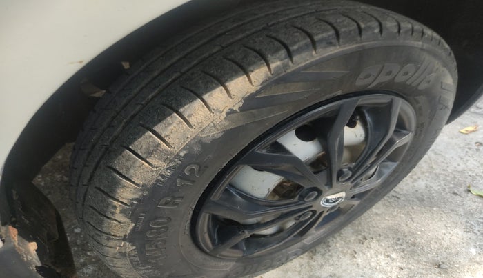 2011 Maruti Alto LXI, Petrol, Manual, 99,085 km, tyre