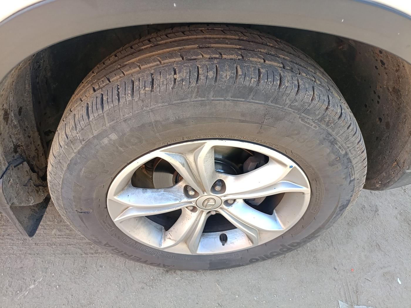 2019 Tata Harrier XZ 2.0L DUAL TONE, Diesel, Manual, 1,16,000 km, tyre