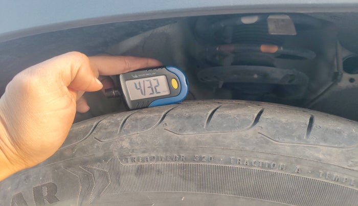 2023 KIA SELTOS HTK 1.5 PETROL, Petrol, Manual, 27,490 km, tyre