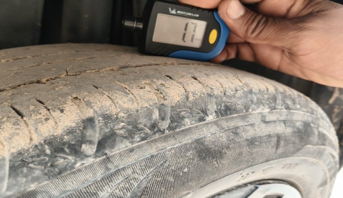 2024 Maruti FRONX DELTA PLUS 1.2L AGS, Petrol, Automatic, 43,791 km, tyre