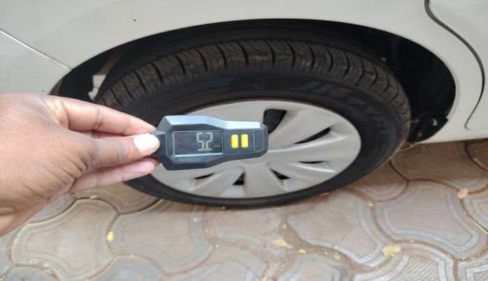 2016 Maruti Ertiga VDI SHVS, Diesel, Manual, 55,567 km, tyre