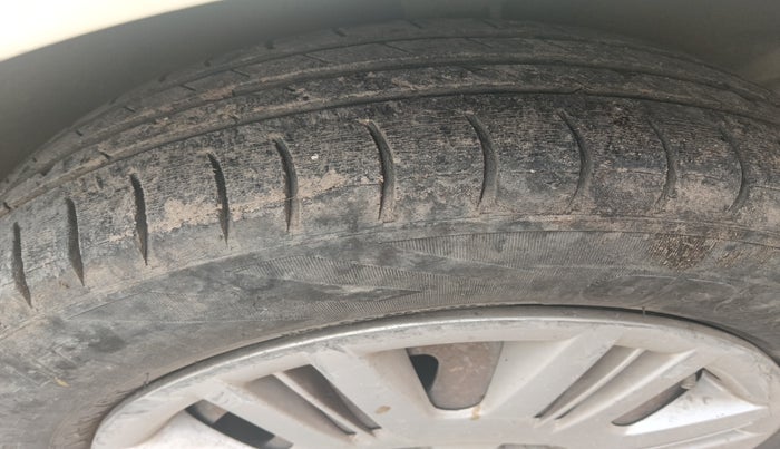 2012 Hyundai Santro Xing GLS, Petrol, Manual, 24,609 km, tyre