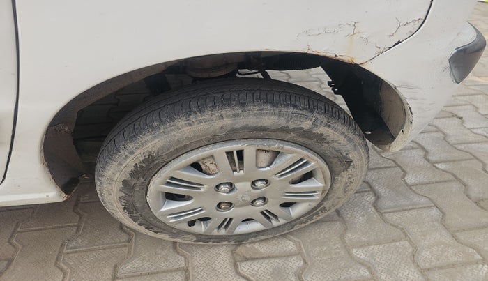 2012 Hyundai Santro Xing GL PLUS, Petrol, Manual, 1,37,210 km, tyre