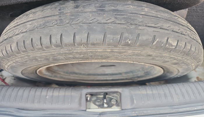 2012 Hyundai Santro Xing GL PLUS, Petrol, Manual, 1,37,210 km, tyre